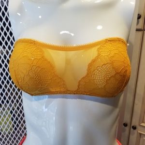 NWT. Free People Strapless Lace Bra
